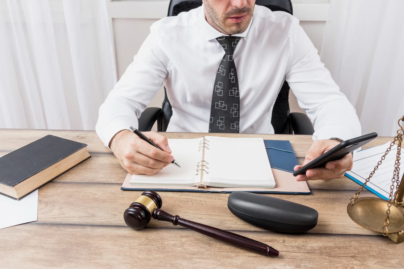Becas opositores judicatura